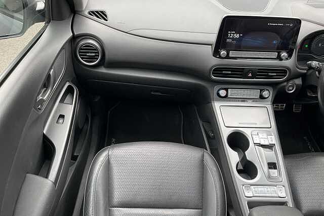Hyundai KONA Premium SE 64kWh 5dr Auto