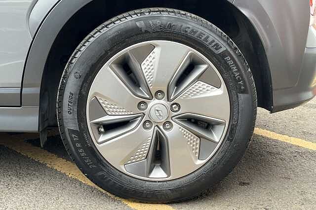 Hyundai KONA Premium SE 64kWh 5dr Auto