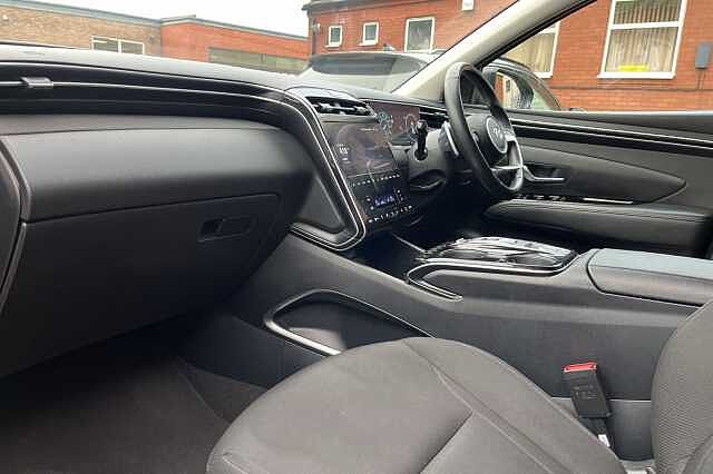 Hyundai TUCSON 1.6 T-GDi Plug-in Hybrid Premium 5dr 4WD Auto