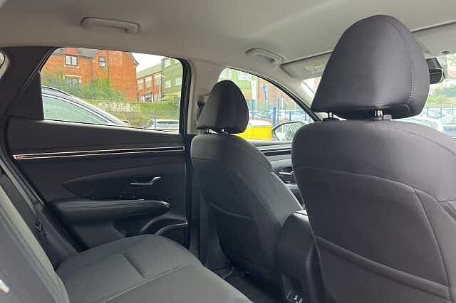 Hyundai TUCSON 1.6 T-GDi Plug-in Hybrid Premium 5dr 4WD Auto