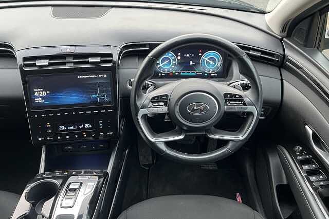 Hyundai TUCSON 1.6 T-GDi Plug-in Hybrid Premium 5dr 4WD Auto