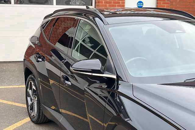 Hyundai TUCSON 1.6 T-GDi Plug-in Hybrid Premium 5dr 4WD Auto