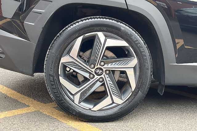 Hyundai TUCSON 1.6 T-GDi Plug-in Hybrid Premium 5dr 4WD Auto