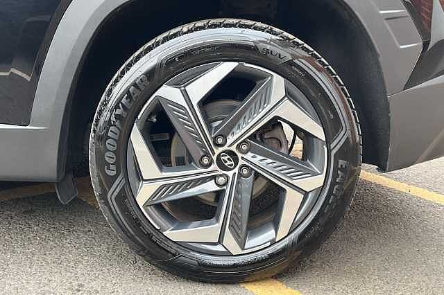 Hyundai TUCSON 1.6 T-GDi Plug-in Hybrid Premium 5dr 4WD Auto