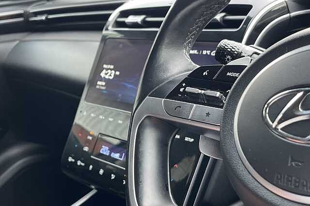 Hyundai TUCSON 1.6 T-GDi Plug-in Hybrid Premium 5dr 4WD Auto