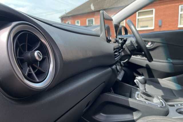 Hyundai KONA 1.6 GDi Hybrid Premium 5dr DCT