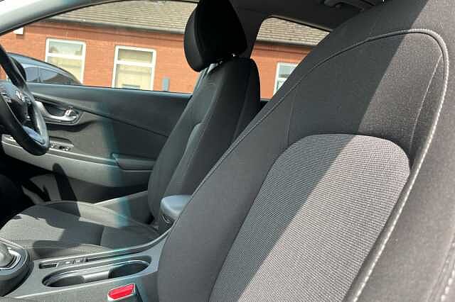 Hyundai KONA 1.6 GDi Hybrid Premium 5dr DCT
