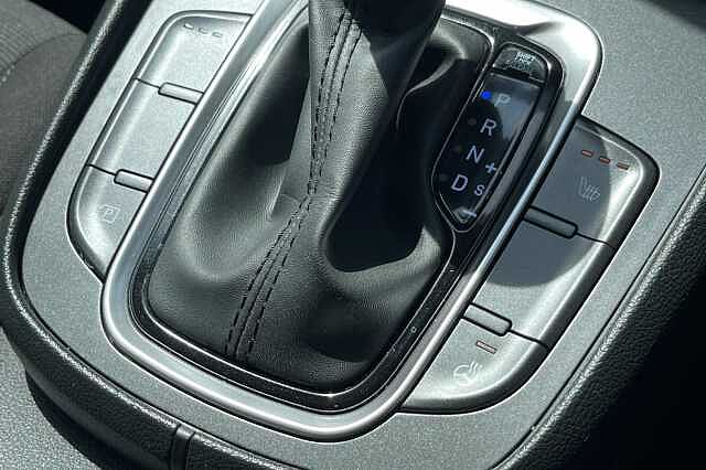 Hyundai KONA 1.6 GDi Hybrid Premium 5dr DCT