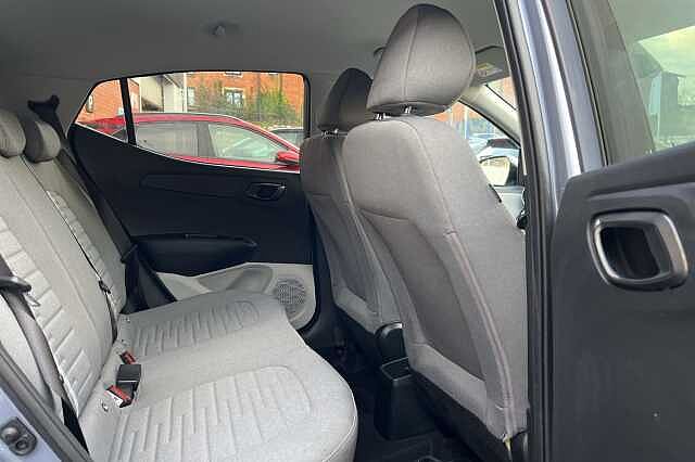 Hyundai i10 1.0 MPi Premium 5dr