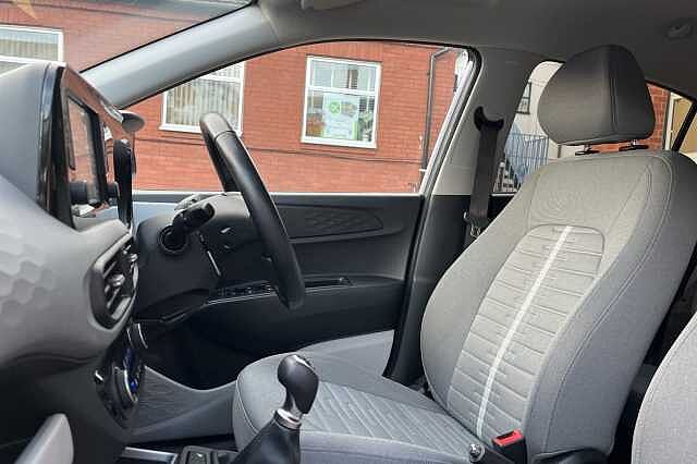 Hyundai i10 1.0 MPi Premium 5dr