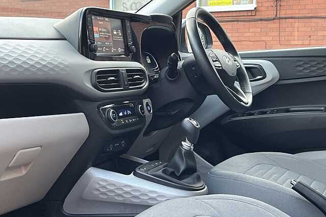 Hyundai i10 1.0 MPi Premium 5dr