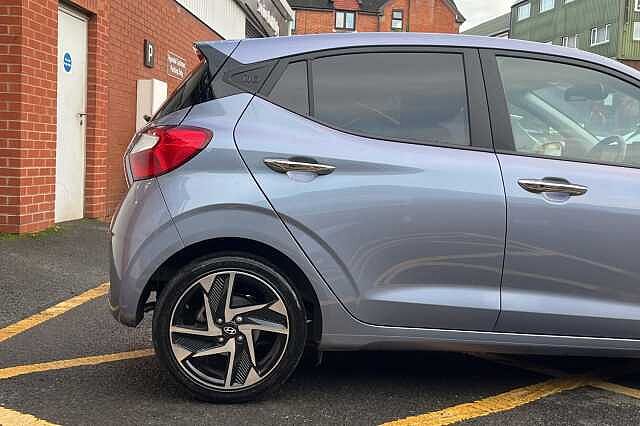 Hyundai i10 1.0 MPi Premium 5dr