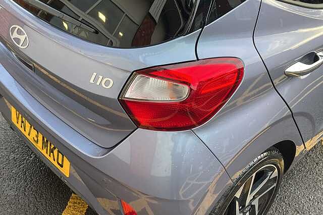 Hyundai i10 1.0 MPi Premium 5dr