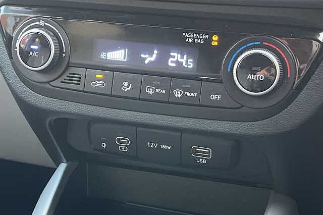 Hyundai i10 1.0 MPi Premium 5dr