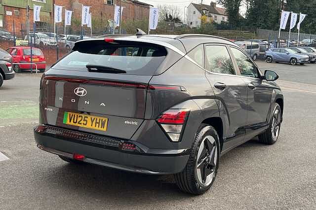 Hyundai KONA 65 kWh (218ps) Advance