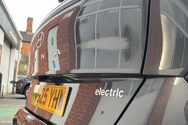 Hyundai KONA 65 kWh (218ps) Advance