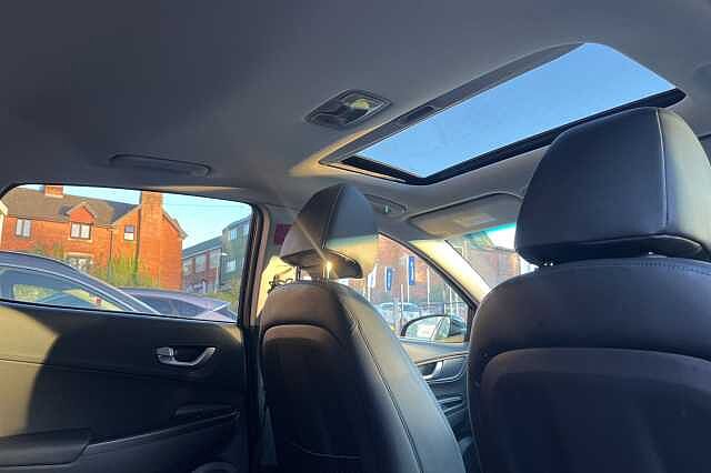Hyundai KONA Ultimate 64kWh 5dr Auto Black