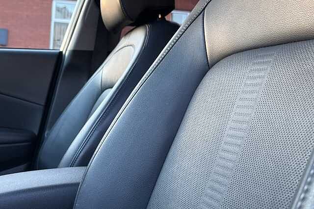 Hyundai KONA Ultimate 64kWh 5dr Auto Black