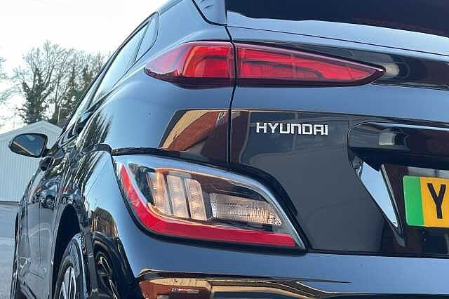 Hyundai KONA Ultimate 64kWh 5dr Auto Black