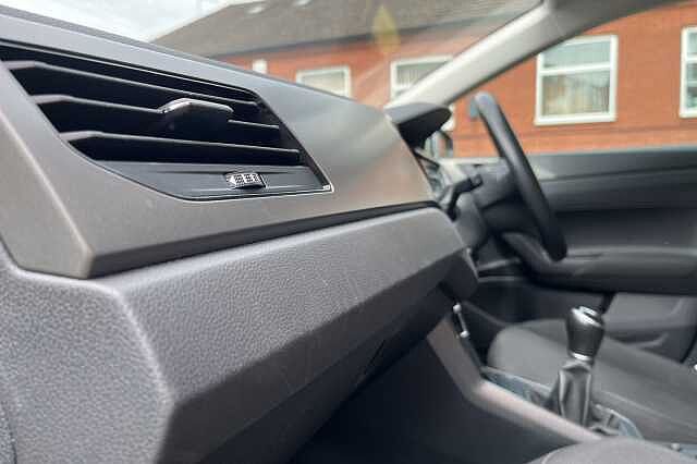 Volkswagen POLO 1.0 TSI 95 SE 5dr Silver