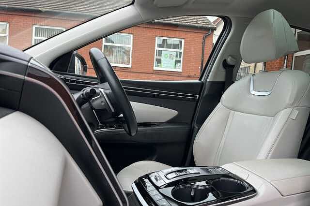 Hyundai TUCSON 1.6 T-GDi Plug-in Hybrid Ultimate 5dr 4WD Auto