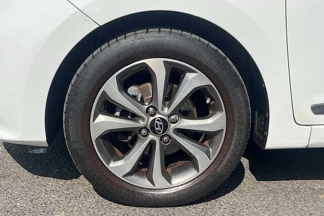Hyundai i10 1.2 Premium SE 5dr Auto